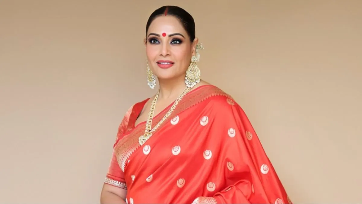bipasha-basu-aces-viral-bipasha-song-trend-with-daughter-devi-i-got-inspired-by-all-of-you