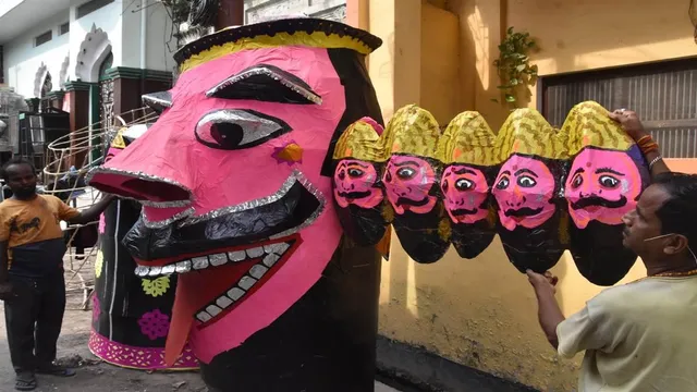 dussehra-2025-seven-generations-one-craft-meet-the-muslim-family-behind-gorakhpurs-ravana-effigies