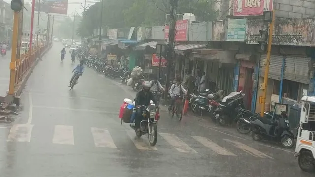gorakhpur-weather-forecast-heavy-rain-strong-winds-expected-imd-warns-residents