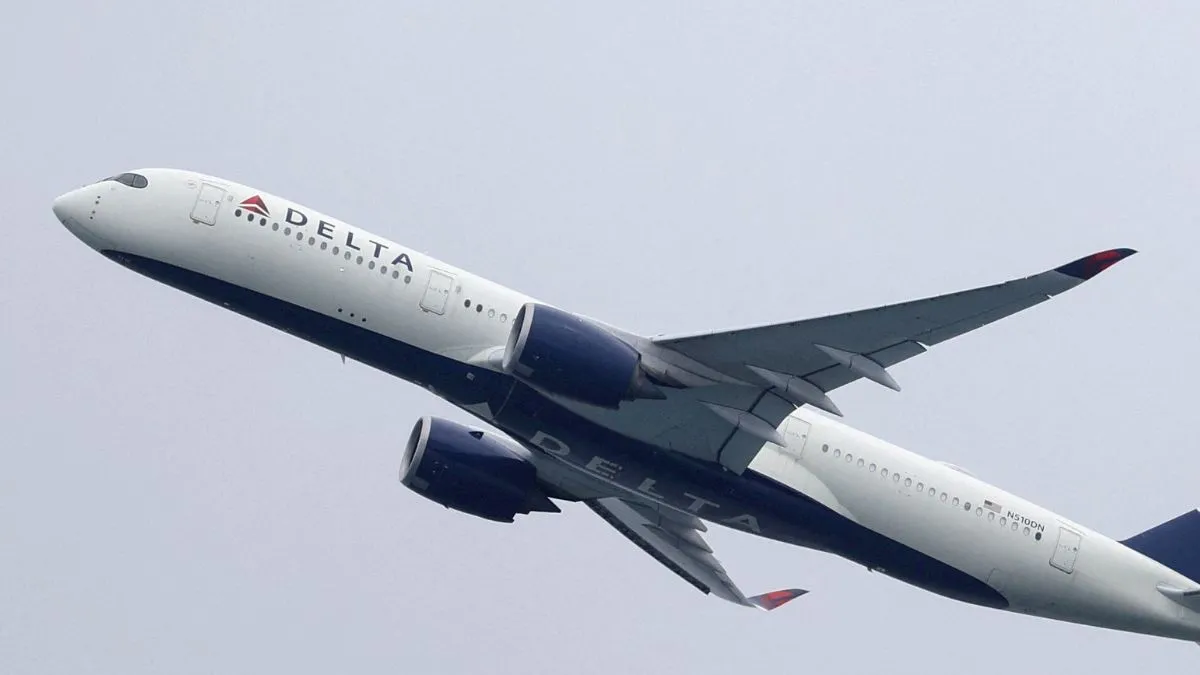 delta-flight-chaos-drunk-woman-arrested-for-assaulting-airline-employee-attempting-to-flee-secure-area