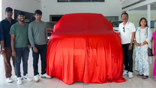 barber-turned-millionaire-buys-rs-3-crore-range-rover-lwb-to-use-as-luxury-taxi