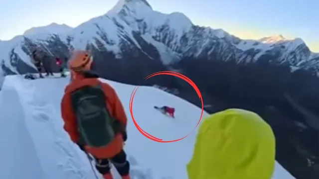china-mount-nama-dies-after-untying-safety-rope-for-taking-selife-viral-video