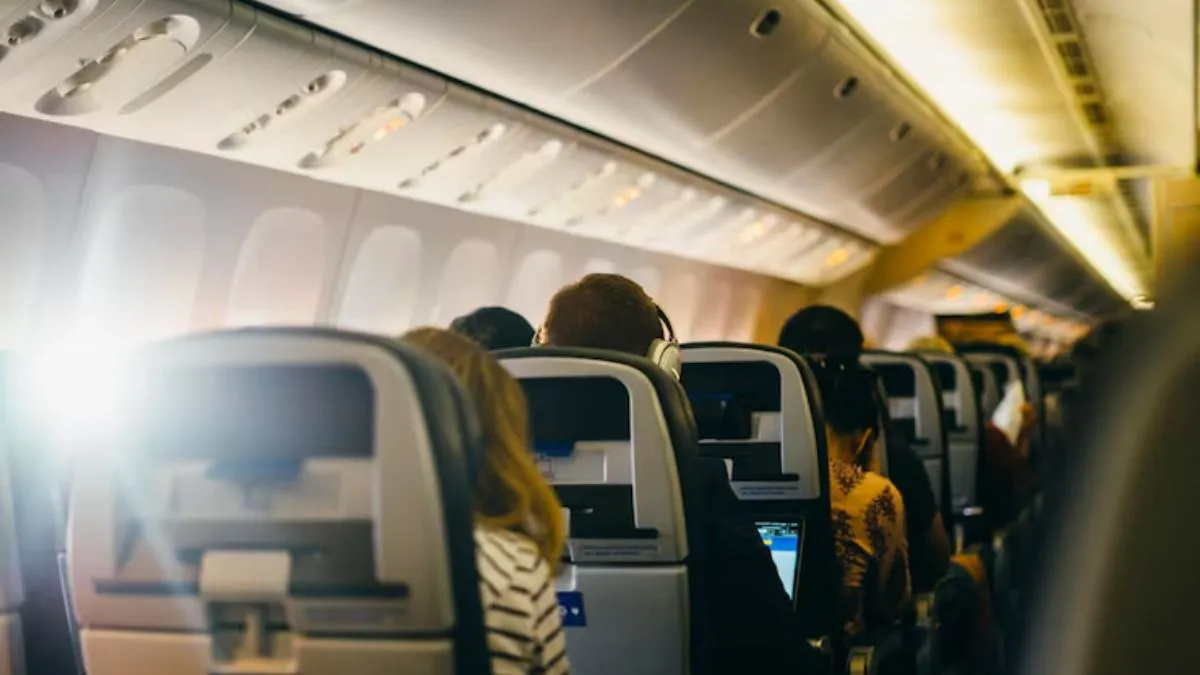 trump-is-here-us-sun-country-airlines-flight-diverted-passenger-shouts-midair-accuses-gay-people-of-cooking-him