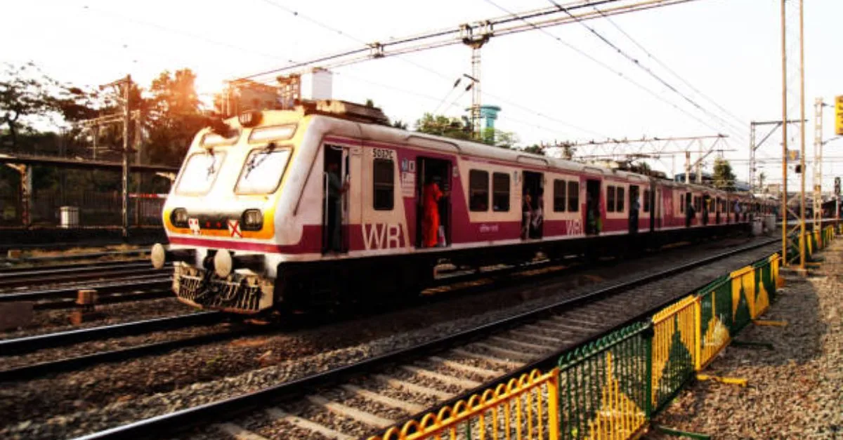 mumbaioneticket-app-now-book-tickets-for-metro-local-trains-and-best-buses-through-one-app-details