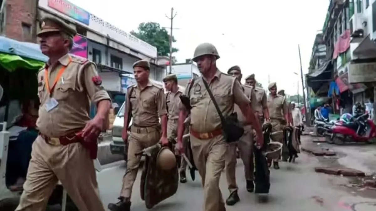 kanpur-blast-several-injured-after-explosion-near-markus-masjid-rescue-ops-underway-uttar-pradesh-blast