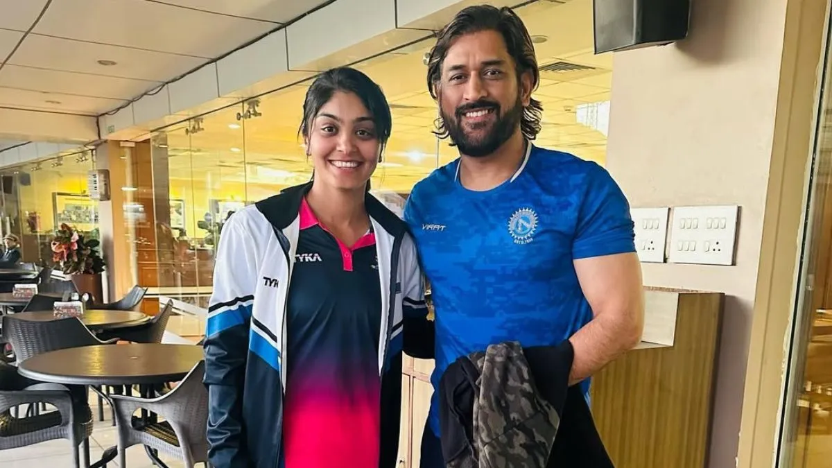 womens-world-cup-2025-harleen-deol-recalls-inspiring-interaction-with-idol-ms-dhoni-during-her-injury-layoff