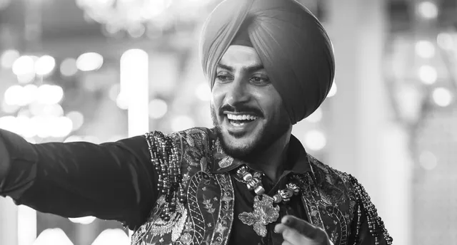 rajvir-jawanda-funeral-late-punjabi-singer-last-rites-take-place-in-native-village-punjab-cm-bhagwant-mann-ammy-virk-actors-singers-attend