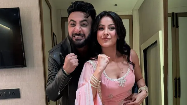 shehnaaz-gill-extends-support-for-brother-shehbaz-badesha-after-his-failed-in-real-life-remark-world-doesnt-even-know