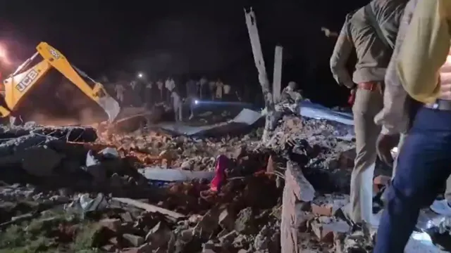 ayodhya-explosion-children-killed-house-blast-purakalandar-death-count-debris-police-latest-updates