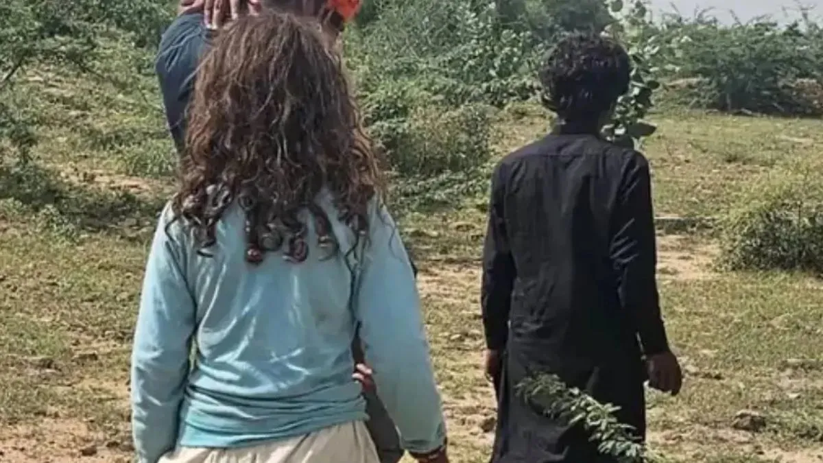 pakistani-teen-lovers-illegally-cross-border-tara-and-pooja-arrested-in-gujarat-kutch