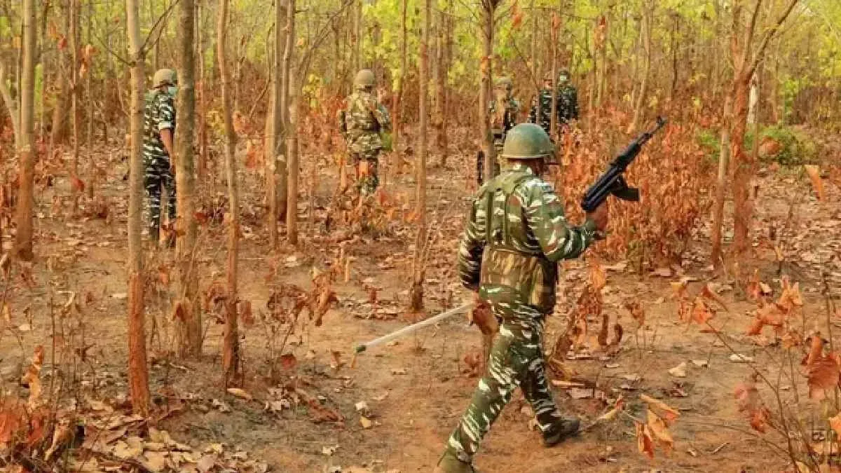 chhattisgarh-cobra-jawan-injured-in-maoist-ied-blast-in-bijapur
