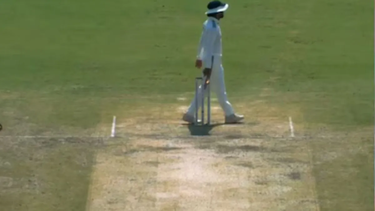 kl-rahuls-playful-bail-removal-sparks-confusion-among-players-ahead-of-lunch-break