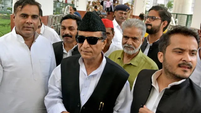 up-govt-plans-to-revoke-azam-khans-security-administration-seeks-intelligence-report-on-ycategory-security