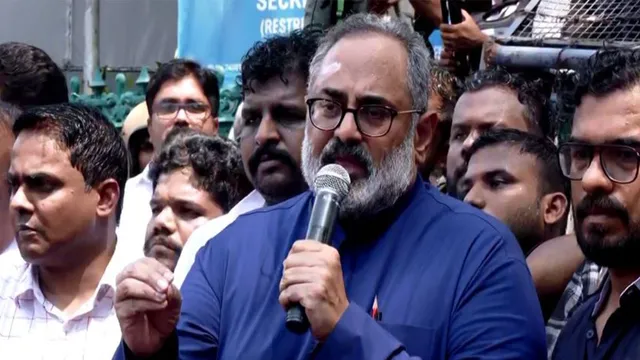 sabarimala-temple-gold-theft-bjp-yuva-morcha-stages-protest-against-kerala-cm-over-alleged-temple-loot-corruption