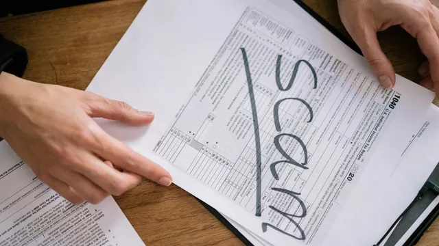 canada-mail-theft-crackdown-eight-indianorigin-men-accused-of-stealing-cheques-credit-cards-in-400000-fraud-scheme