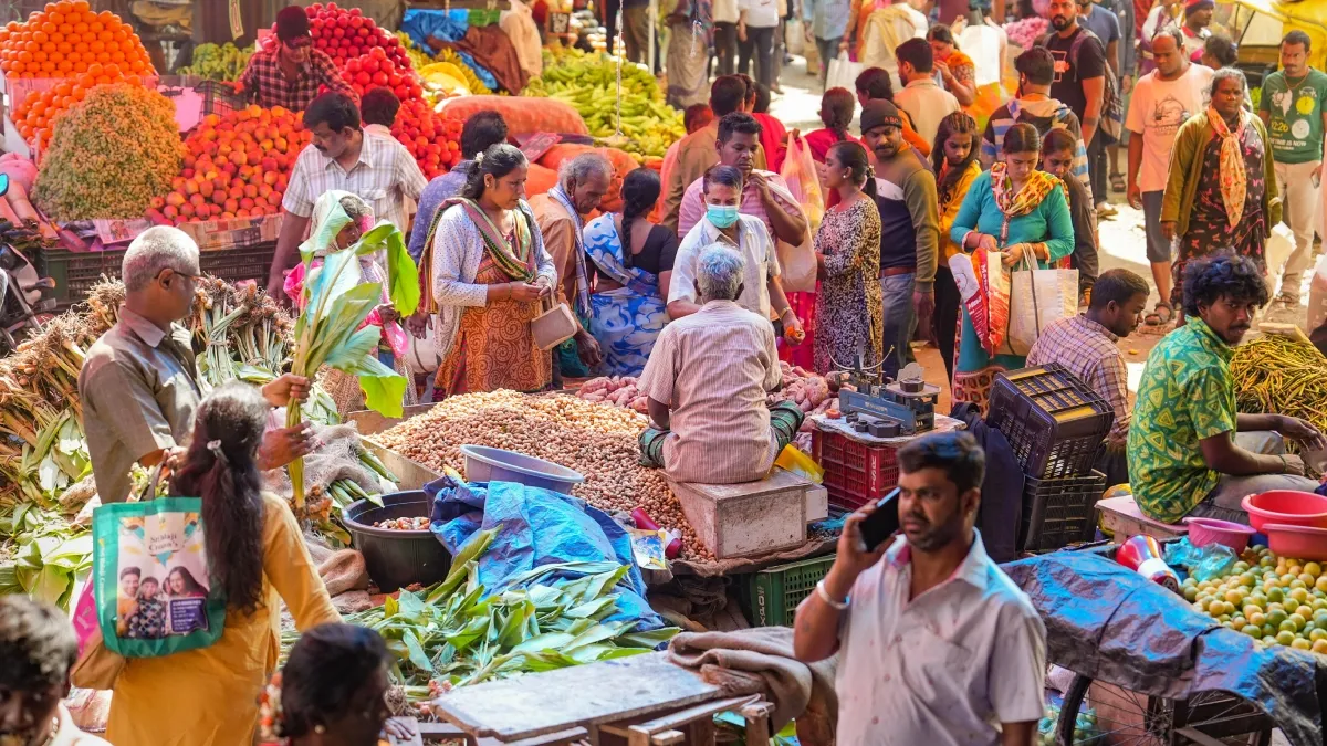 indias-retail-inflation-drops-to-154-in-september-lowest-since-june-2017-govt