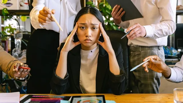 from-therapy-breaks-to-noisecancelling-headphones-six-ways-gen-z-is-killing-office-culture