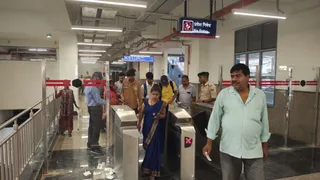 Are Travellers Really Boarding Patna Metro Without Tickets? Viral Videos Spark Questions, Authorities Respond