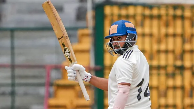 ranji-trophy-2025-26-prithvi-shaw-falls-for-four-ball-duck-on-day-1-of-maharashtra-vs-kerala-live-streaming-details