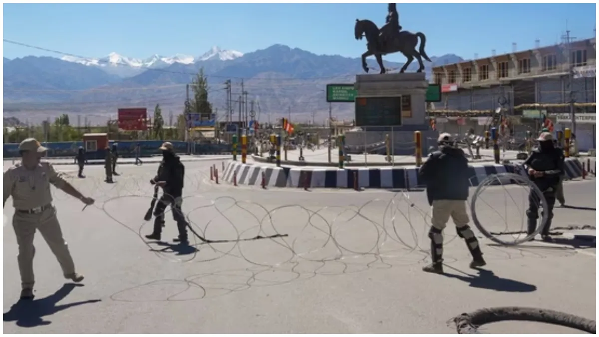 leh-apex-body-to-hold-silent-march-observe-blackout-in-ladakh-on-october-18