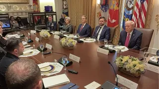 Trump Hosts Zelenskyy At White House:  Tomahawk Missiles, Gas Storage, And War Ceasefire On Table