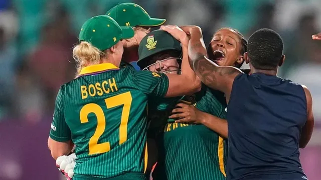 south-africa-vs-sri-lanka-live-streaming-icc-womens-world-cup-2025-when-where-to-watch-rsa-w-vs-sl-w-match