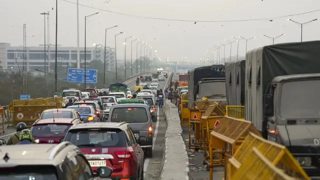 bengaluru-traffic-alert-heavy-congestion-expected-on-hosur-road-hebbal-mysuru-road-ksrtc-bus-shortage-adds-to-woes