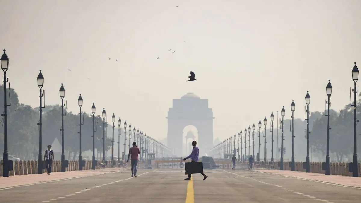 delhis-air-quality-remains-in-poor-category-ahead-of-diwali-ghaziabad-hits-very-poor-levels-check-imd-forecast