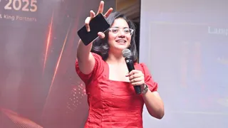 Poet And Actress Nidhi Narwal To Star In Song Na Pyar Ho