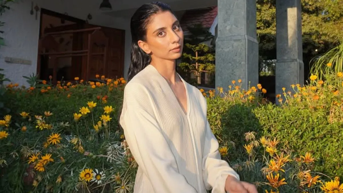 dolly-singh-makes-history-as-india-first-instagram-golden-ring-award-winner