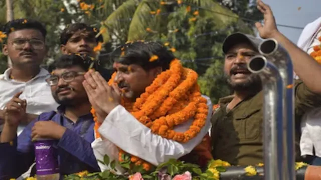 bihar-election-2025-this-bjp-leader-drops-out-from-nomination-at-last-moment-after-receiving-phone-call