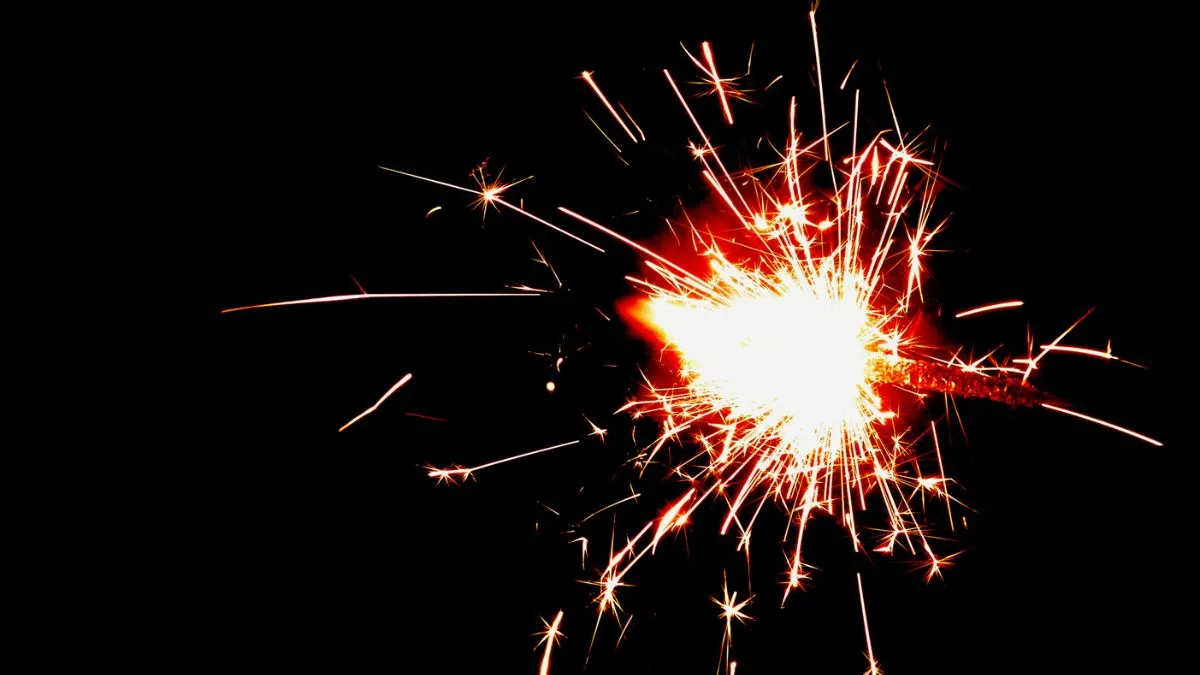 amethi-diwali-2025-ambulance-services-on-24hour-duty-for-emergencies-health-officials-issue-burn-safety-advisory-details