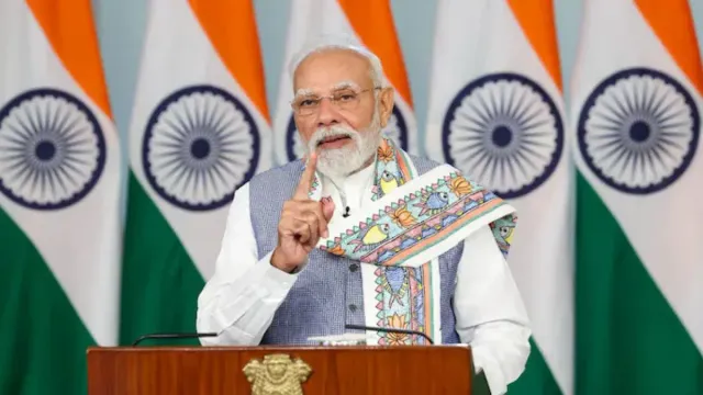 pm-modis-extends-diwali-greetings-urges-support-for-swadeshi-products