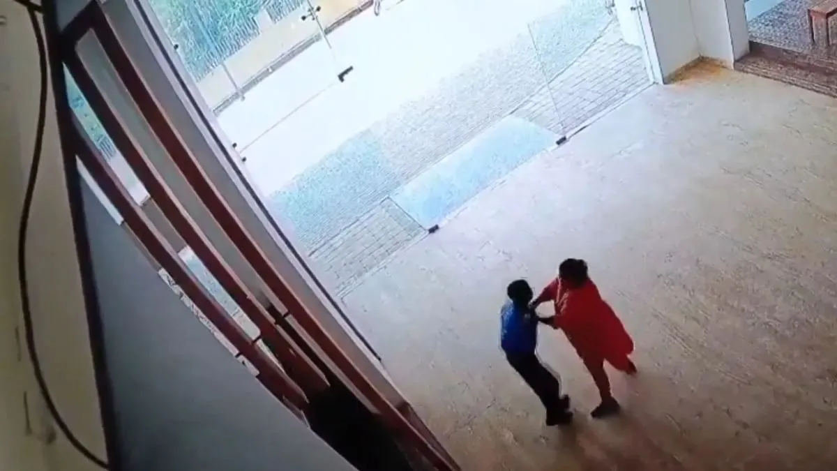 greater-noida-viral-video-woman-repeatedly-slaps-drags-security-guard-in-presithm-society-case-registered