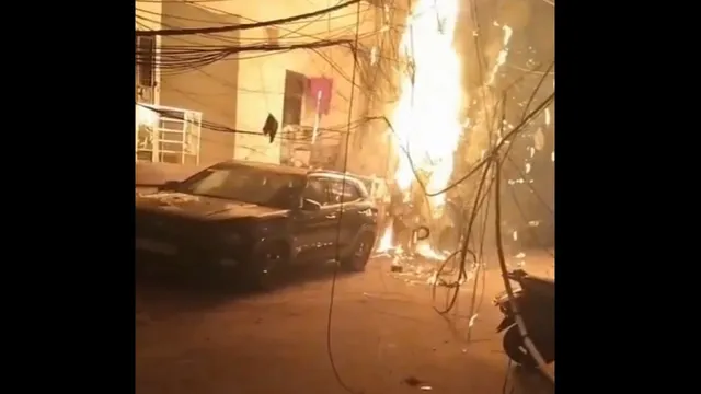 diwali-celebrations-in-delhi-fire-services-receives-several-fire-incident-calls-during-festival-of-lights-in-capital-gutted-flame-firecrackers