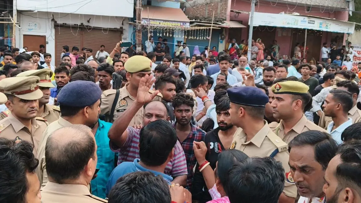 prayagraj-crime-40yearold-man-beaten-to-death-with-bricks-in-dhoomanganj