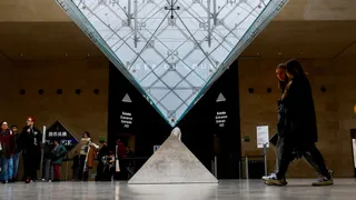 Paris Louvre Museum Heist: Eight High-Value Pieces Of Historic Jewellery Stolen In Professional Daylight Raid | See Pics
