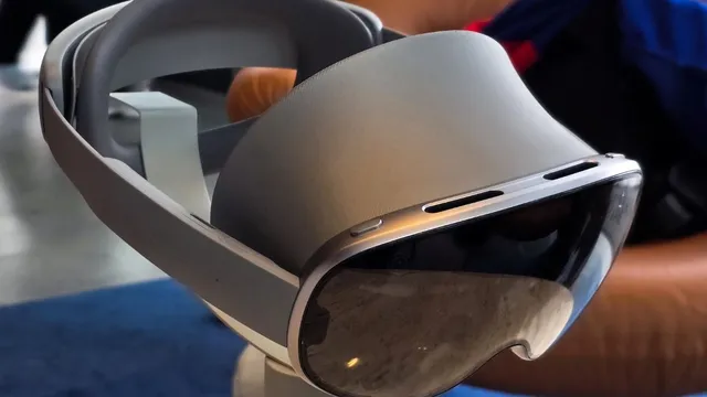 samsung-galaxy-xr-headset-could-get-global-launch-in-2026