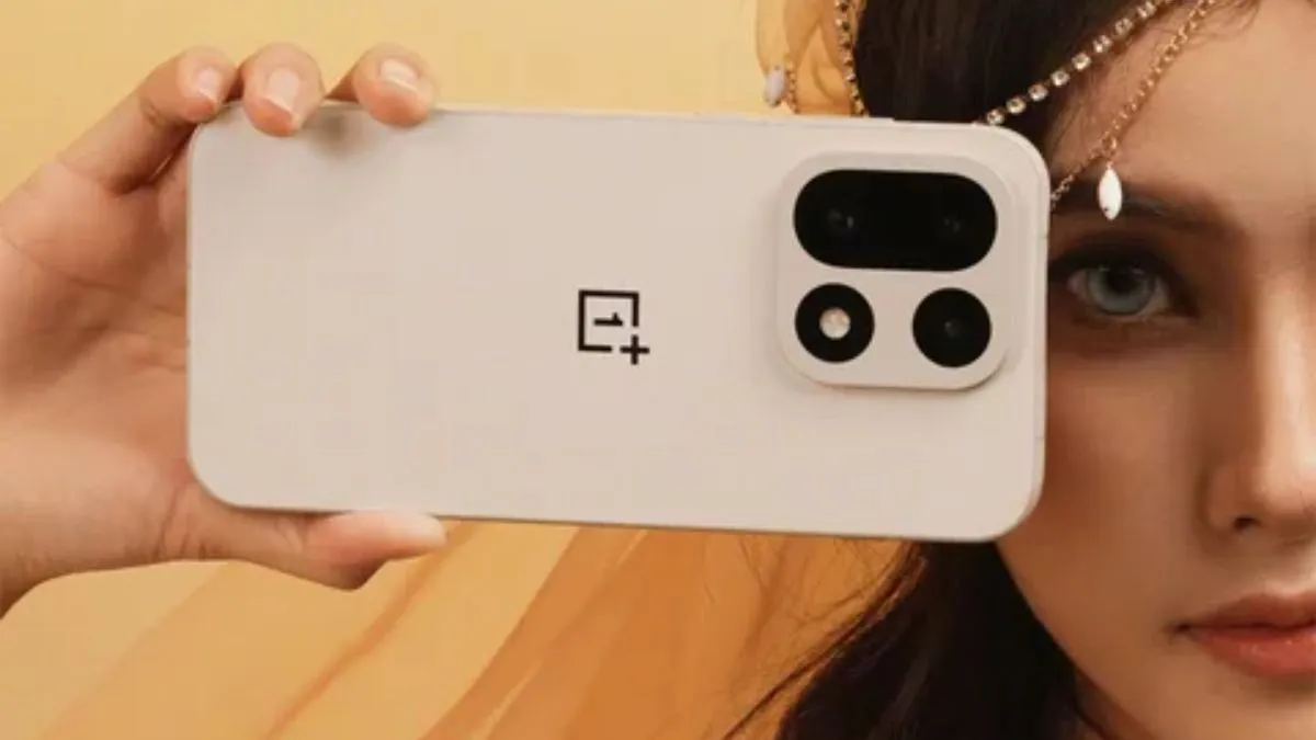 iphone-17-vs-oneplus-15-5g-how-the-upcoming-android-flagship-could-challenge-apples-latest-phone