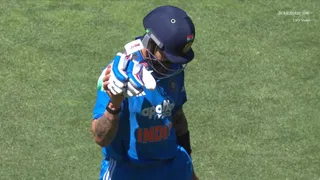 Virat Kohli’s Thank You Gesture To Adelaide Crowd Leaves Fans Emotional, Social Media Floods With Heartfelt Posts
