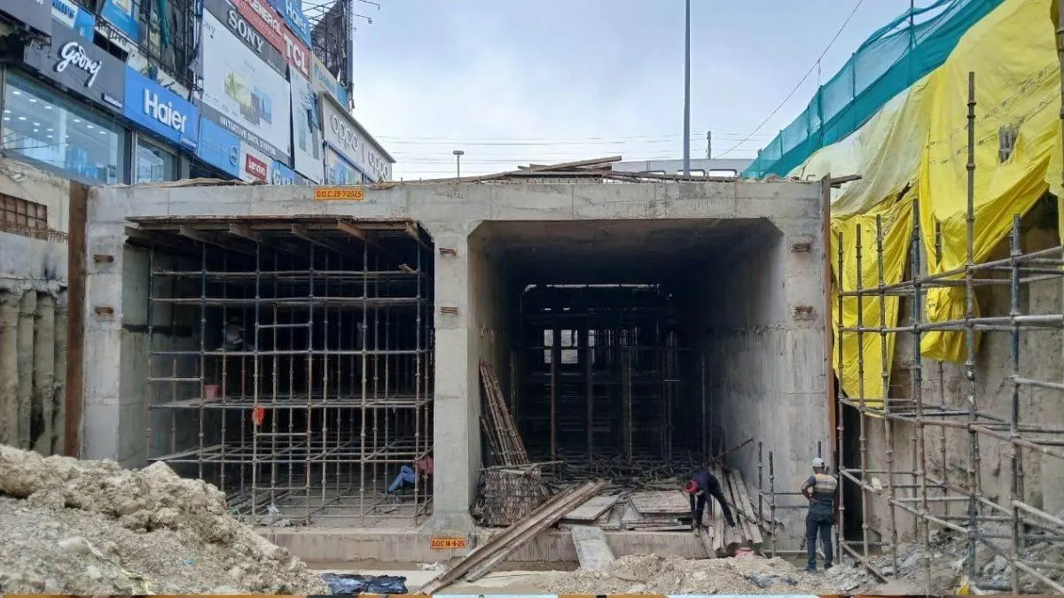 lucknow-awadh-crossing-underpass-work-in-full-swing-to-ease-agradelhi-traffic