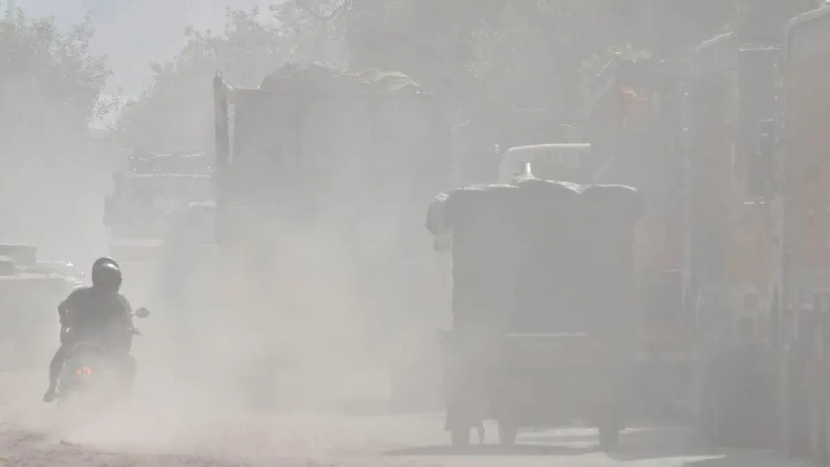 delhi-chokes-as-grap2-norms-violated-health-risk-rises-for-lakhs