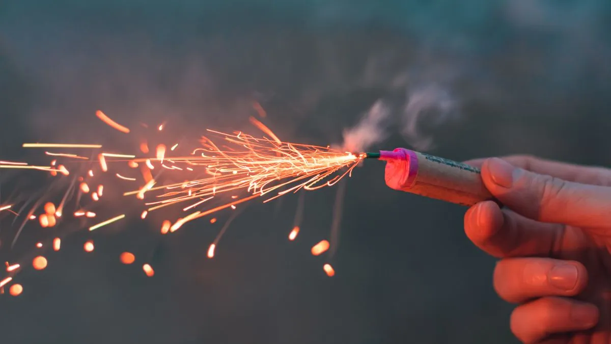 what-are-carbide-guns-banned-firecracker-behind-300-eye-injuries-during-diwali-celebrations-in-madhya-pradesh