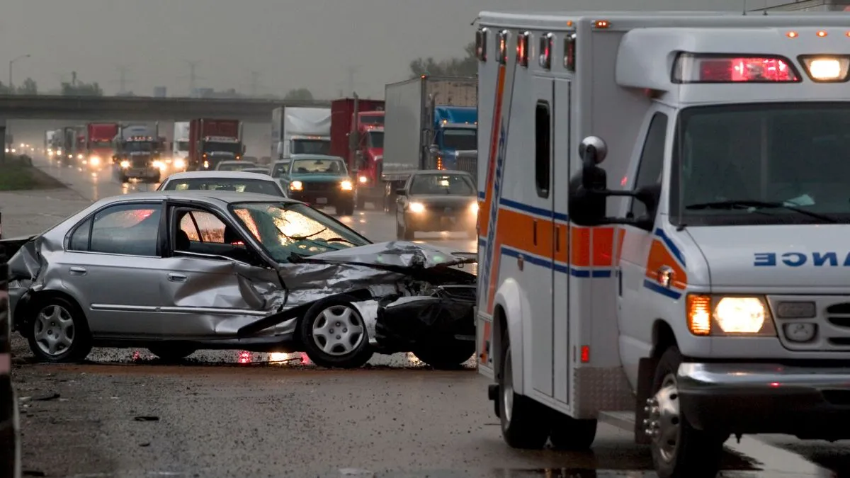 delhi-fortuner-crash-2-cousins-out-to-murthal-for-dinner-burnt-to-death-in-suv-truck-collision-in-rani-bagh