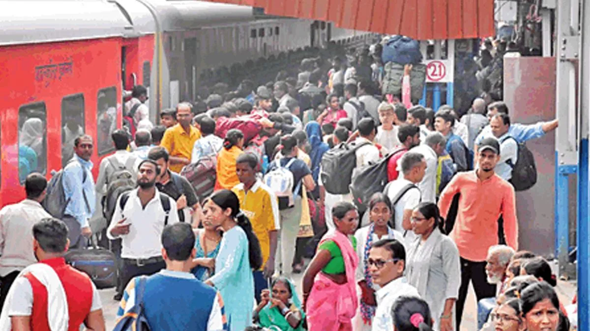 chhath-puja-bihar-elections-spark-kumbhlike-rush-on-trains-indian-railways-on-high-alert