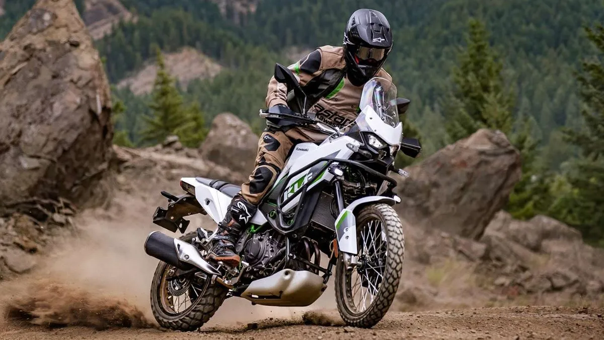 royal-enfield-himalayan-450-rival-kawasaki-kle500-unveiled-check-features-and-specs
