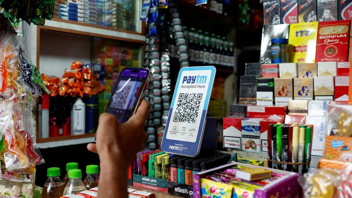 zoho-founder-sridhar-vembu-prepares-to-take-on-paytm-and-phonepe-with-upibased-zoho-pay