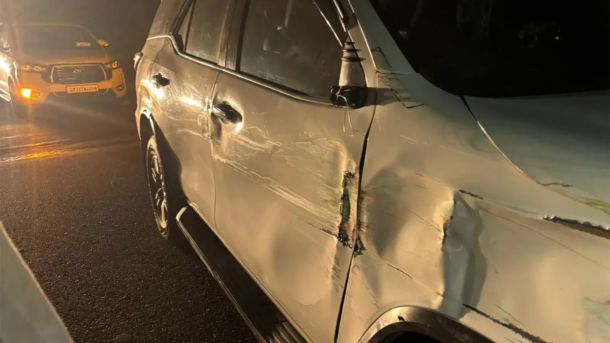 up-minister-narrowly-evades-accident-on-agralucknow-expressway-as-trucks-tyre-bursts-hits-her-car