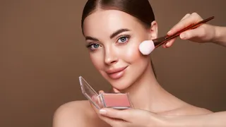 6 Genius Makeup Hacks To Stop Midday Meltdown Without Starting Over