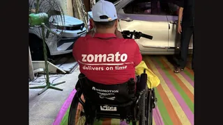 Mumbai Woman Praises Zomato After Wheelchair-Bound Agent Delivers Order, Her Heartfelt Post Wins The Internet